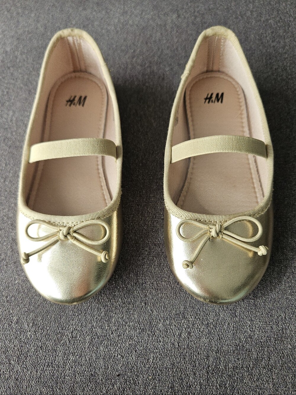 H&M Girls Gold Mary Jane Ballet Flats with Bow Strap